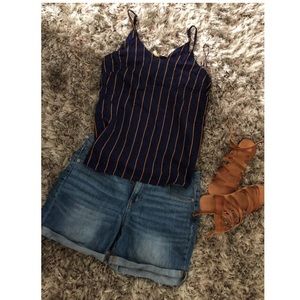 Adorable Camisole that can go with anything😊😊